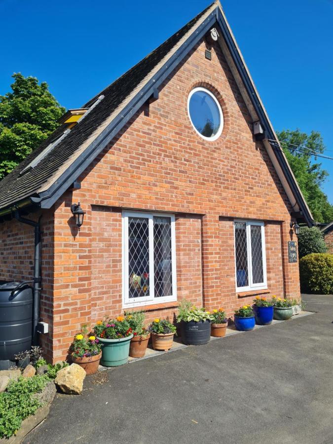 Topsy-turvy, Gardeners Cottage, Clungunford, Ludlow, Shropshire Sy70pn Appartement *
